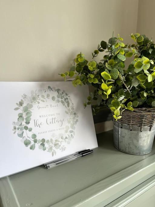 The Cottage, A Perfect Getaway! サウスポート エクステリア 写真